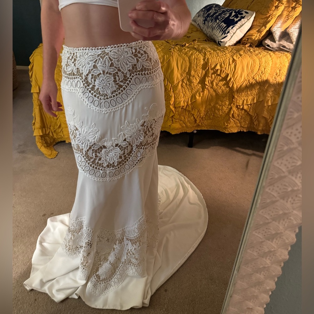 Willowby by Watters wedding skirt
